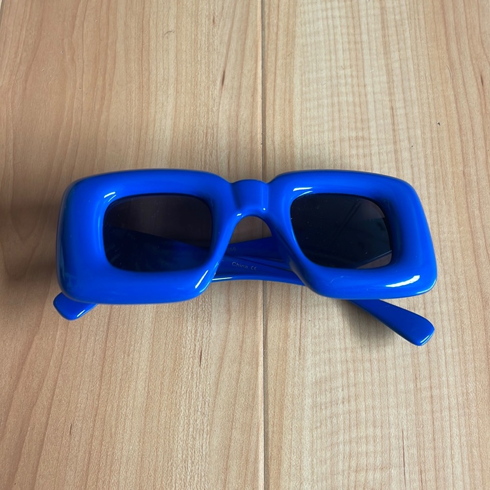 big fun vibrant blue glasses